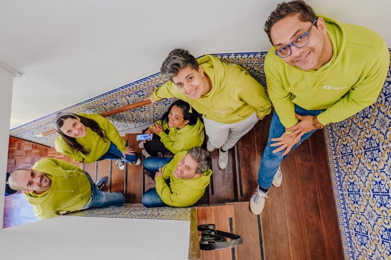 Help Yourself Hostels - Restelo ลิสบอน ภายนอก รูปภาพ